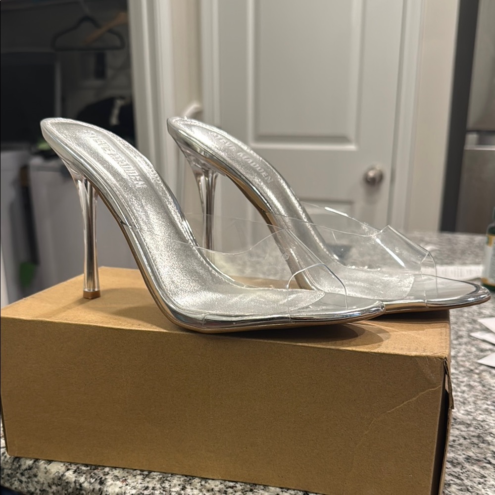 Steve Madden Peach Clear mules